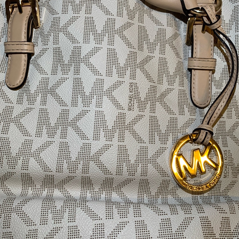 Big Michael Kors women’s purse